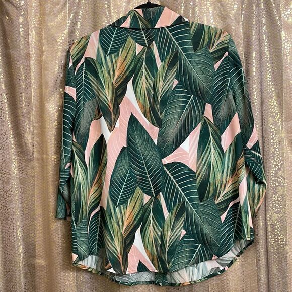 Show Me Your MuMu peach green tropical leaf button down Murphy top, size M - Picture 5 of 7